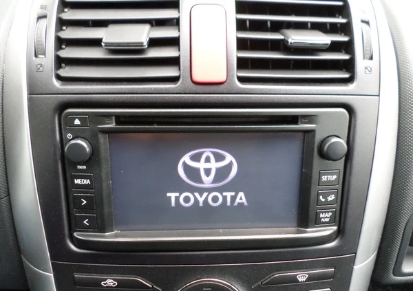 Toyota Auris cena 39900 przebieg: 129000, rok produkcji 2012 z Radom małe 562
